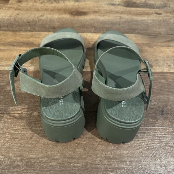 NWT Torrid Olive Green Lug Outsole Heel Sandals Chunky Platform Y2K 12 WW Buckle - Picture 4 of 7